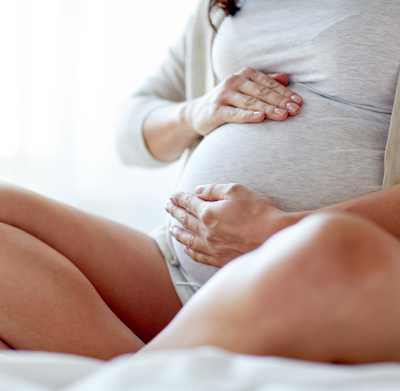 atelier-sophrologie-prenatale-relaxation-corps-esprit-val-d-oise-femme-enceinte